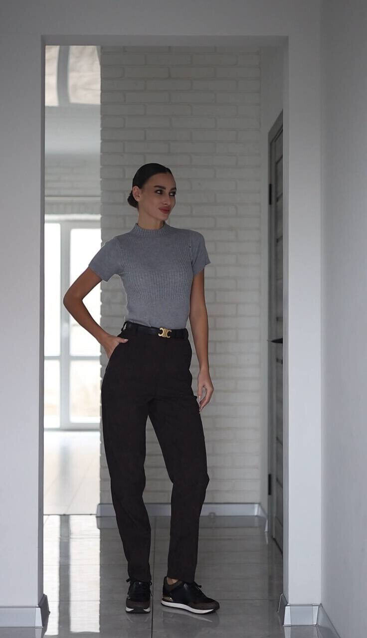 Жіночі брюки з мікровельвету