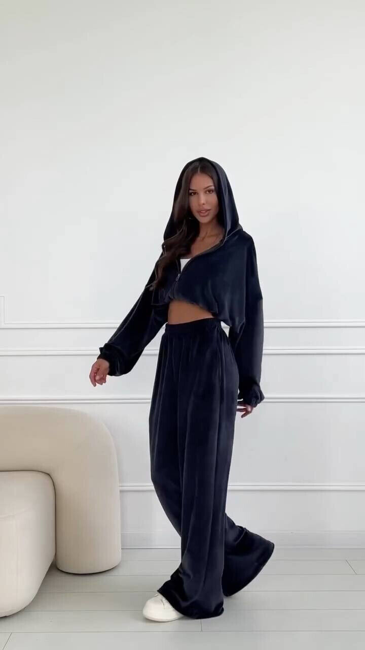 Женский костюм велюр с укороченной кофтой