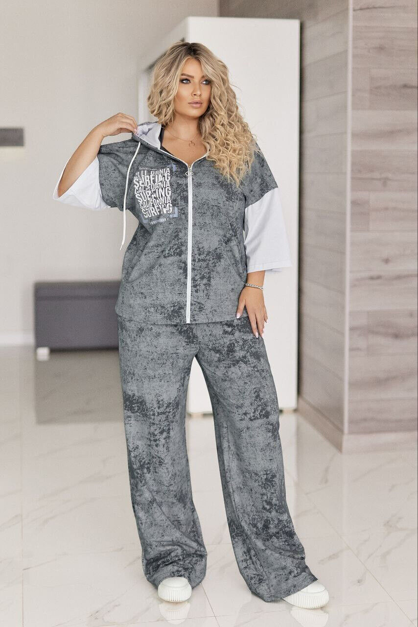 Прогулянковий, зручний, стильний костюм двійка.