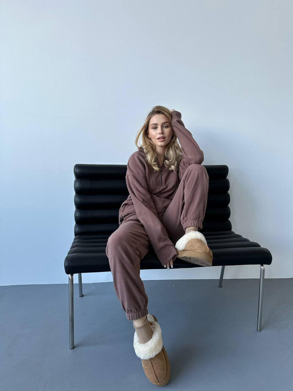 Женский флисовый костюм с горловиной