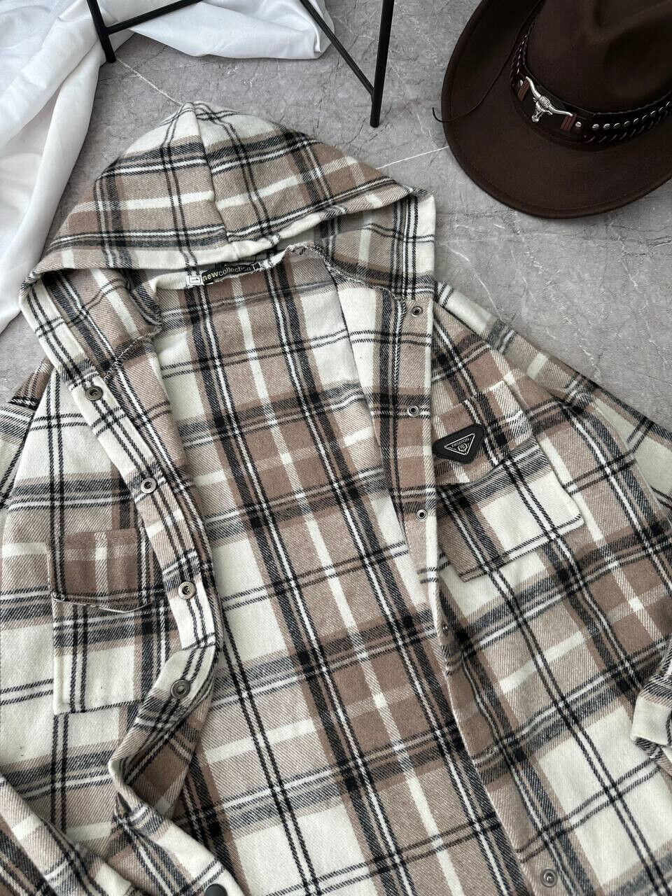 Удлиненная рубашка с капюшоном