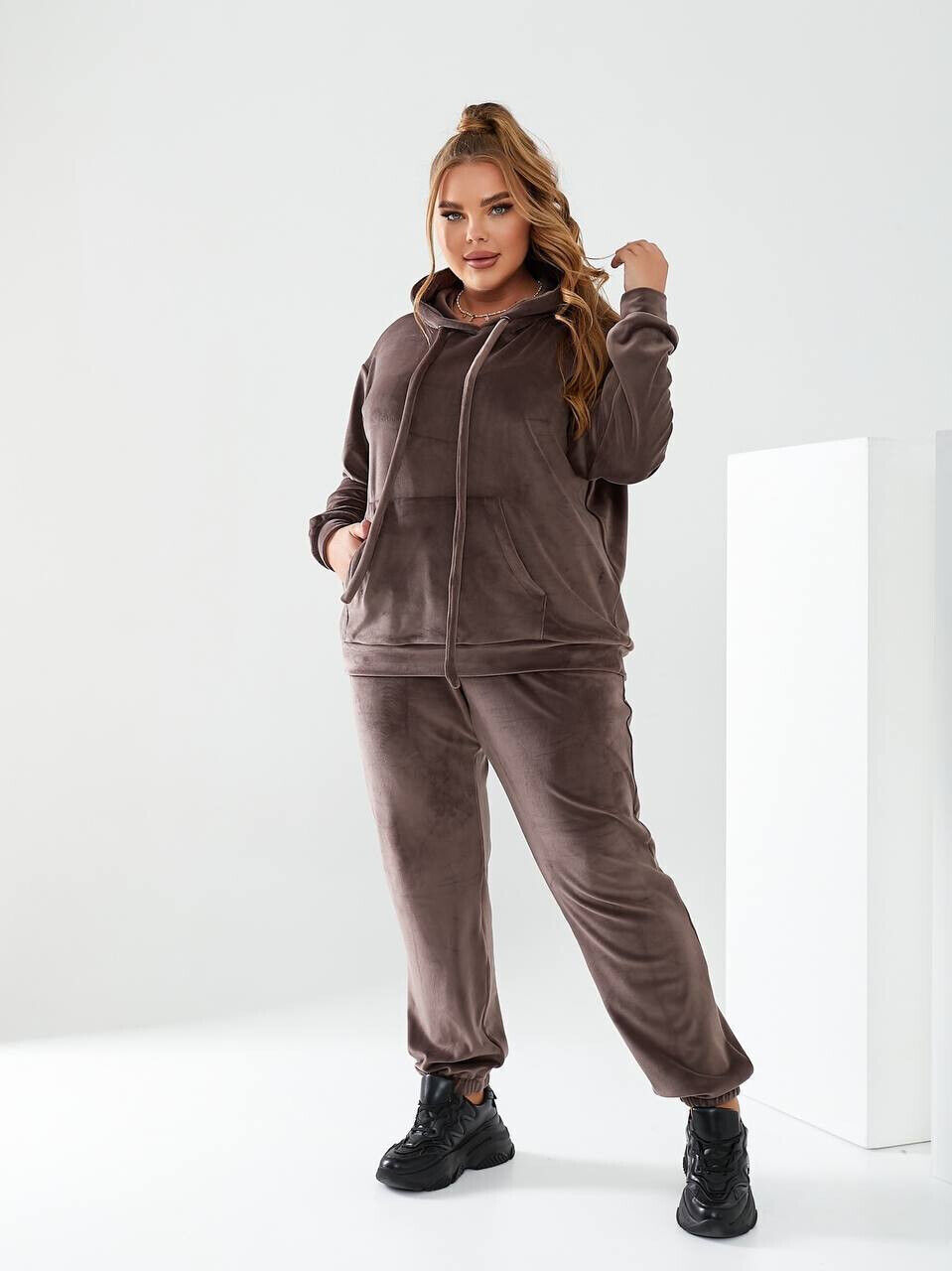 Спортивний костюм велюр 