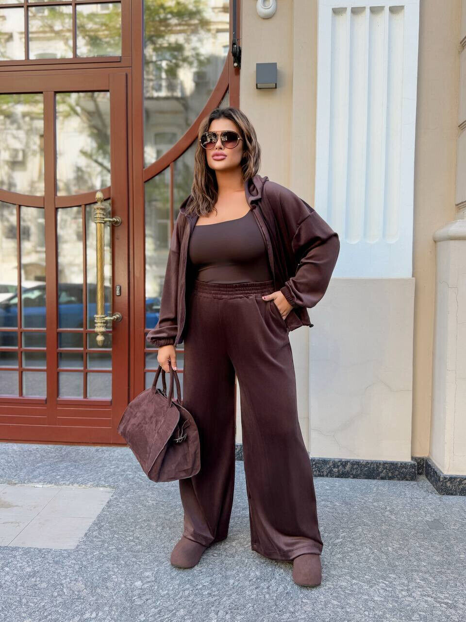 Женский велюровый костюм