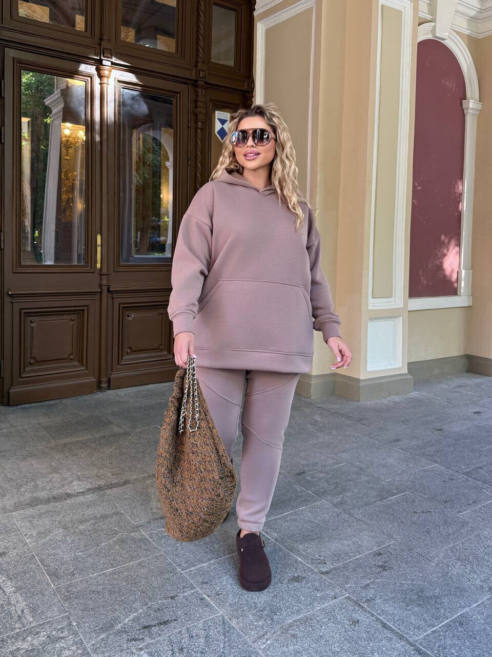 Зимовий жіночий теплий костюм великих розмірів