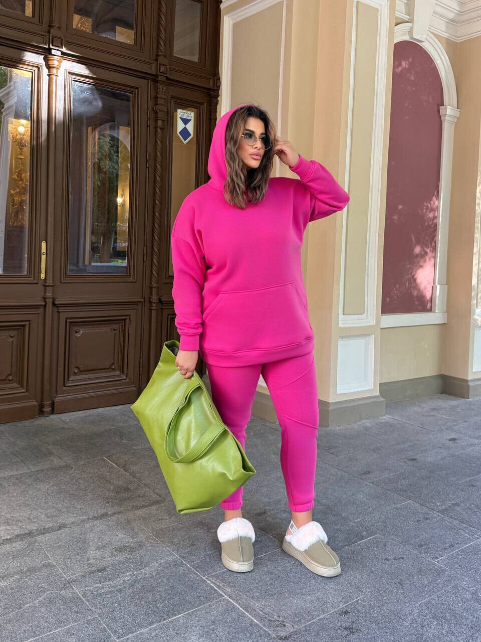 Зимний теплый женский костюм больших размеров