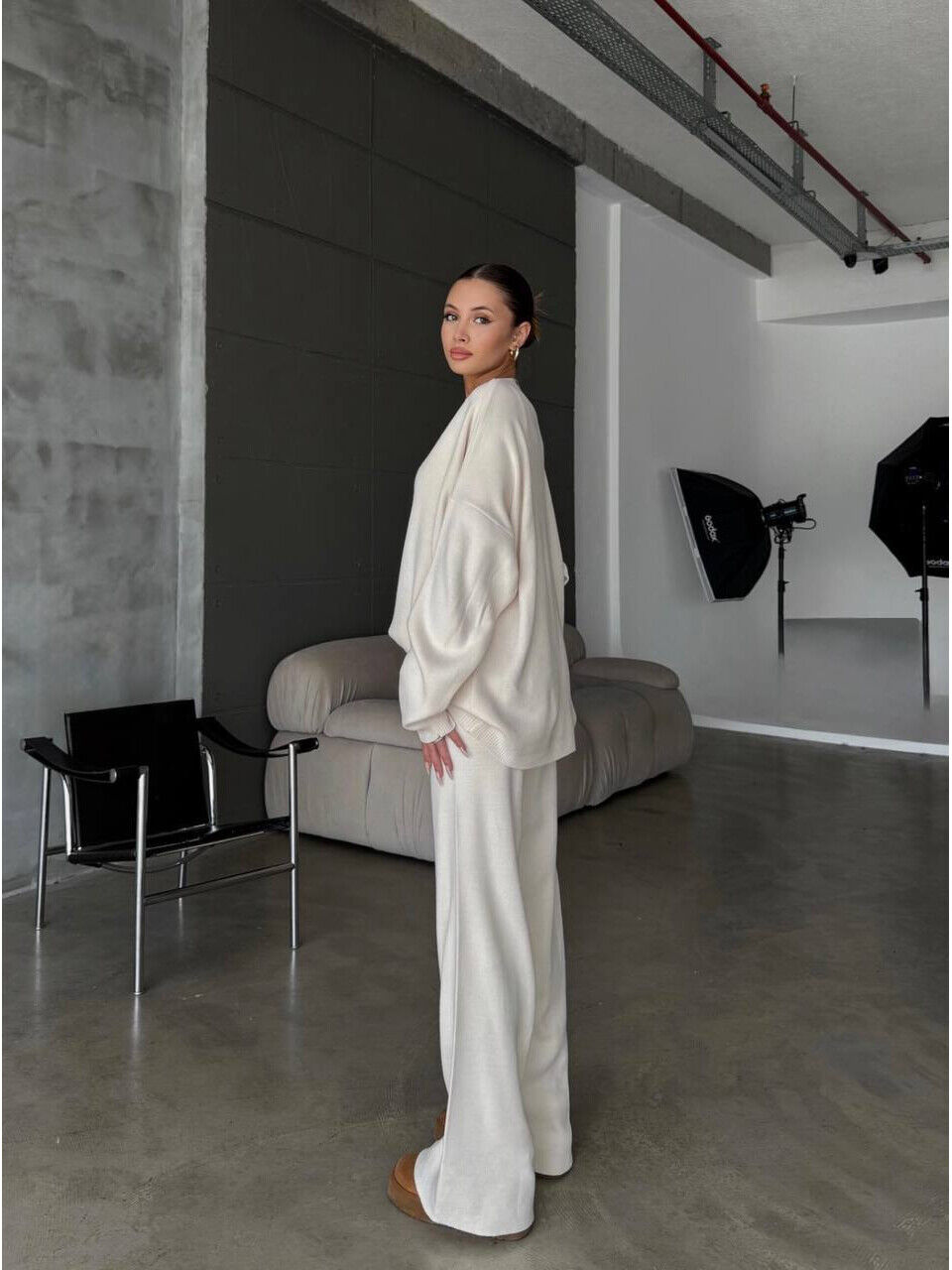 Теплий стильний жіночий костюм з ангори