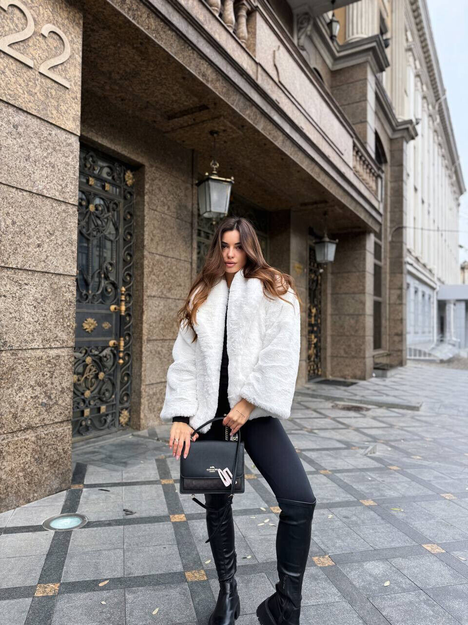 Неймовірно гарна шубка