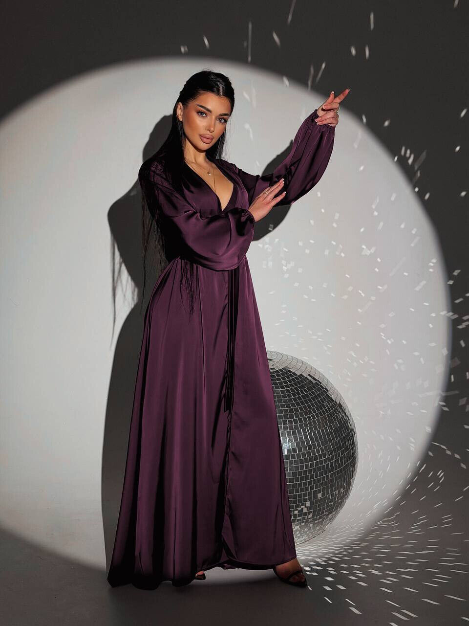 Жіноча шовкова сукня довга