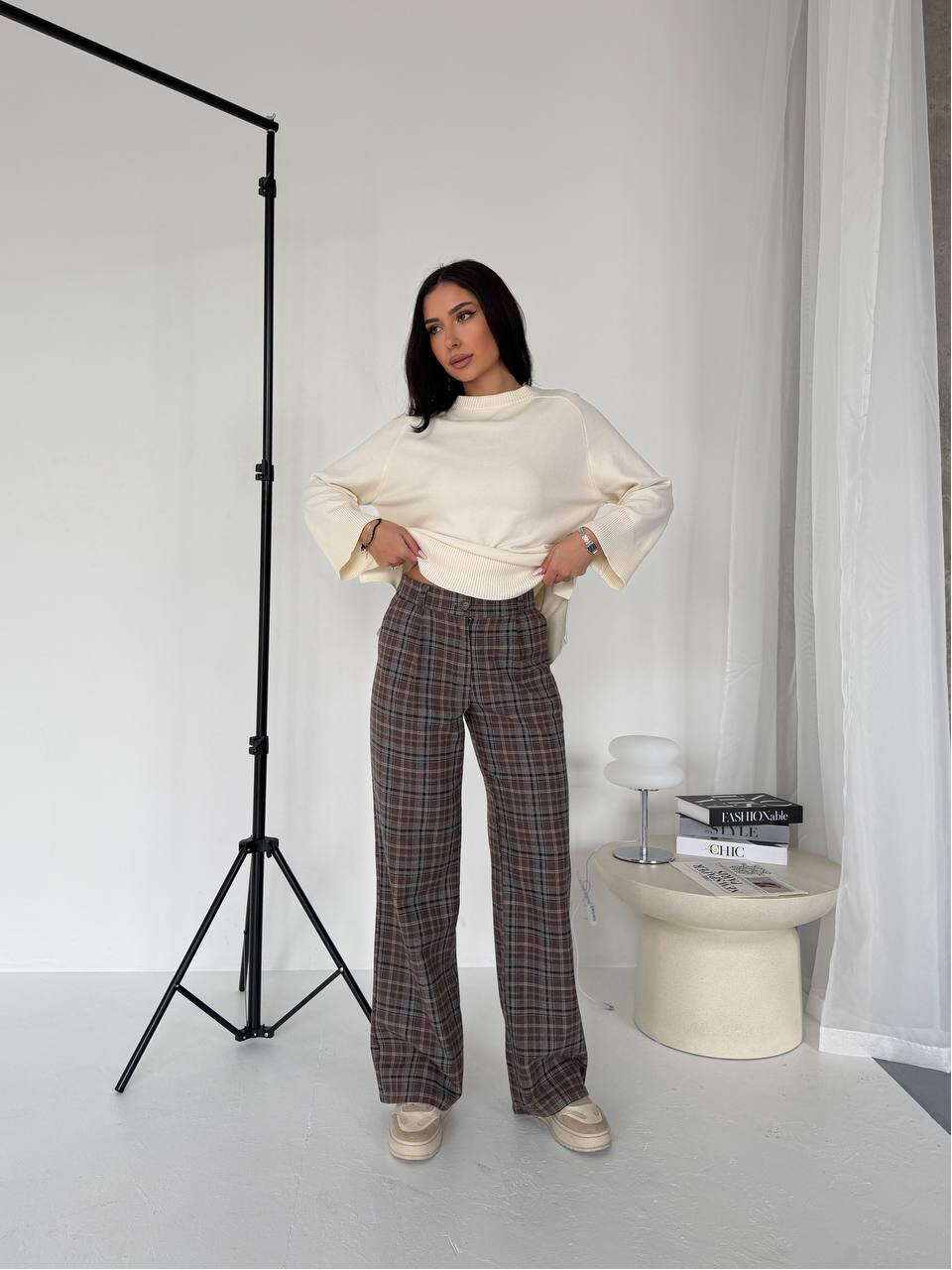 ТІ САМІ КАРТАТІ ШТАНИ, ЯКІ ЗАКОХУЮТЬ З ПЕРШОГО ПОГЛЯДУ фото