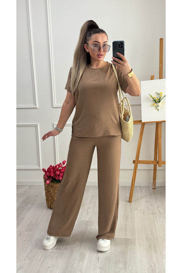 Женский весенний костюм фото