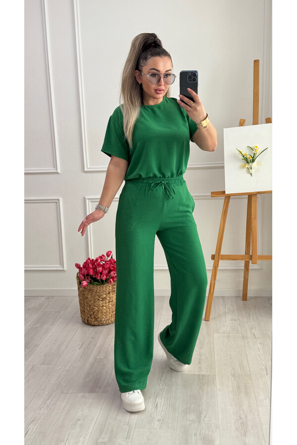 Женский весенний костюм фото