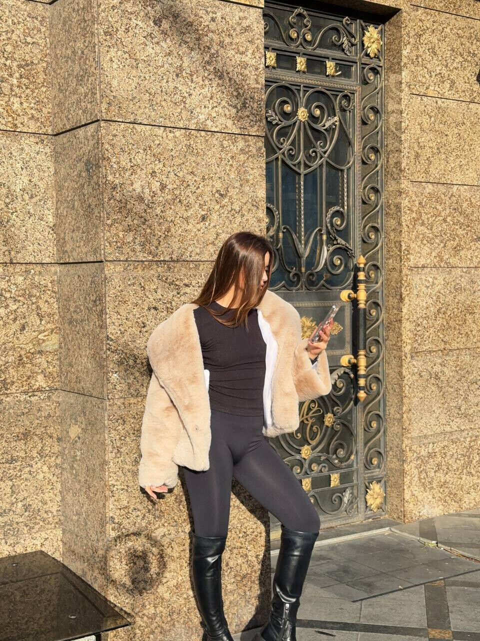 Неймовірно гарна шубка