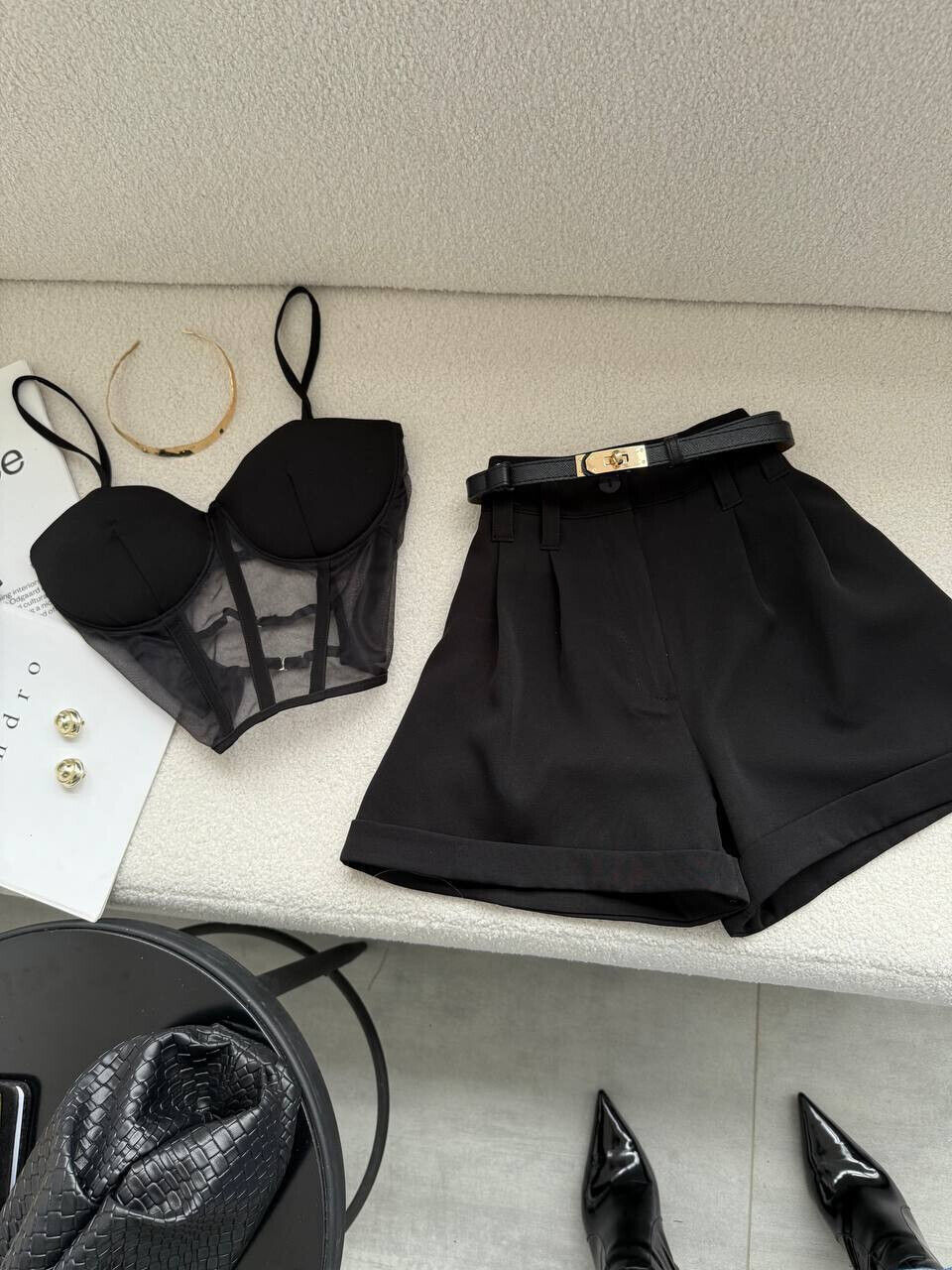 Костюм топ с имитацией корсета + шорты