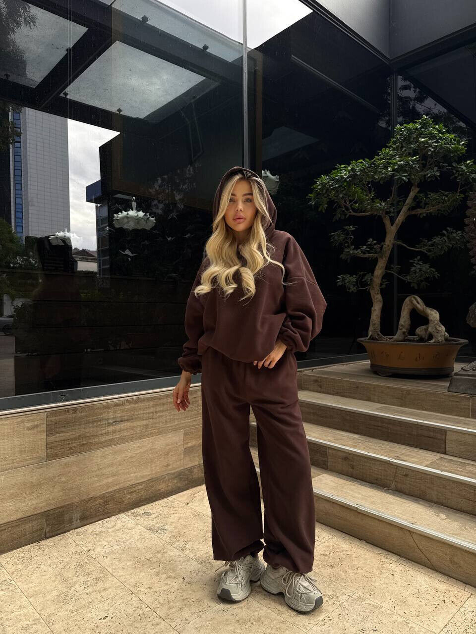 Теплий жіночий костюм