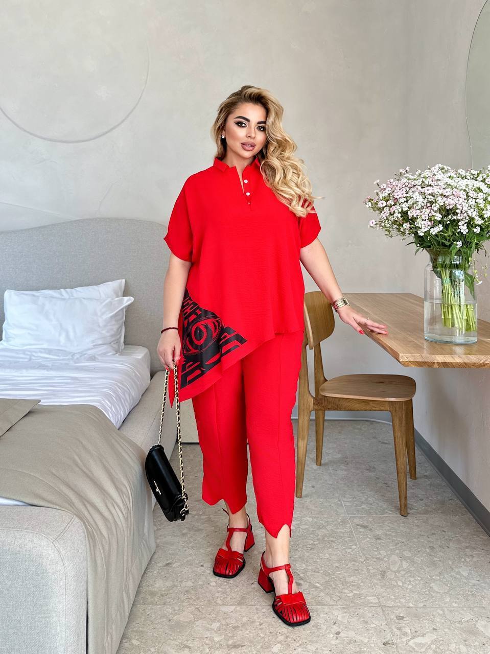 Прогулянковий літній костюм великих розмірів фото