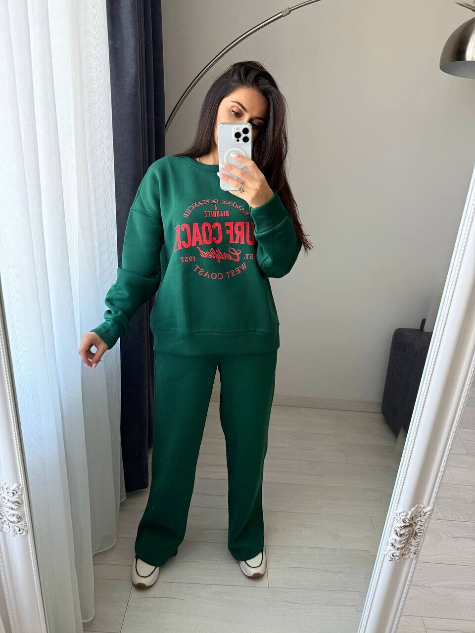 Теплий жіночий костюм 