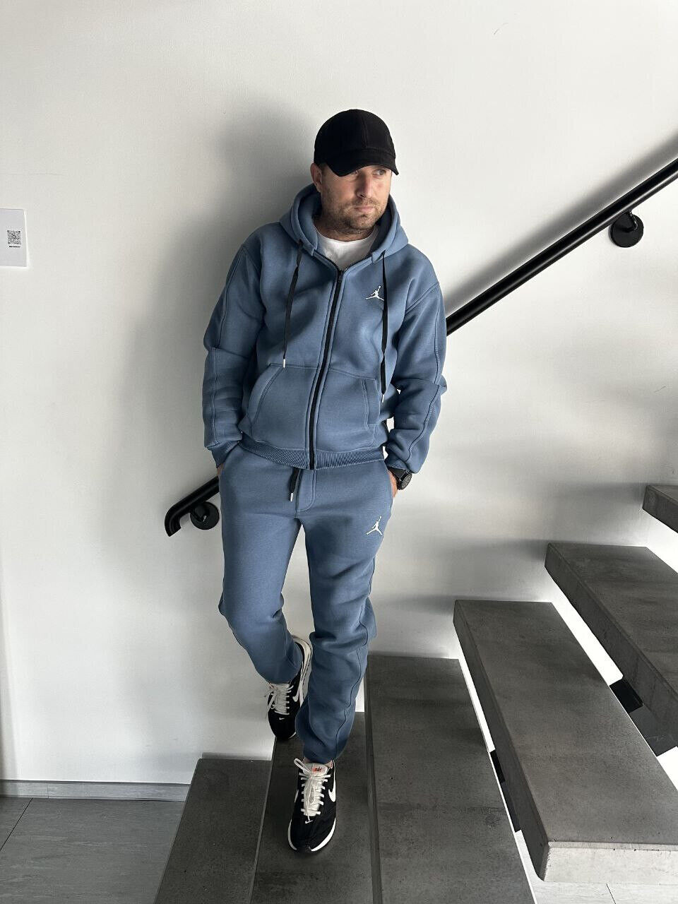 Чоловічий теплий зимовий костюм