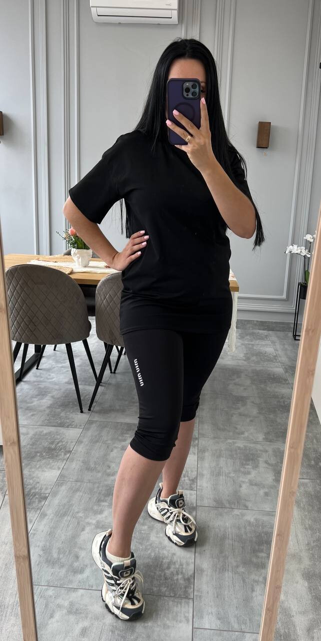 Жіночий літній костюм велосипедки та подовжена футболка