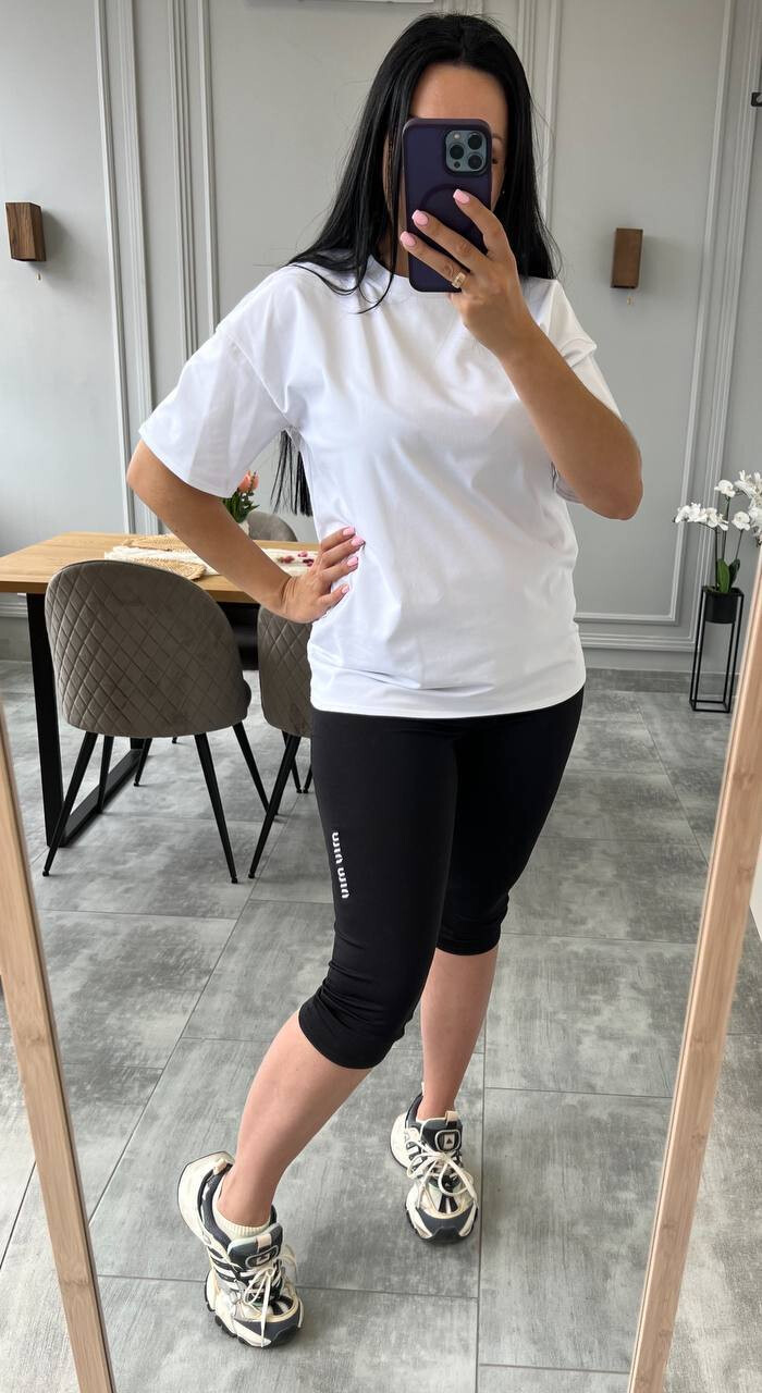 Жіночий літній костюм велосипедки та подовжена футболка