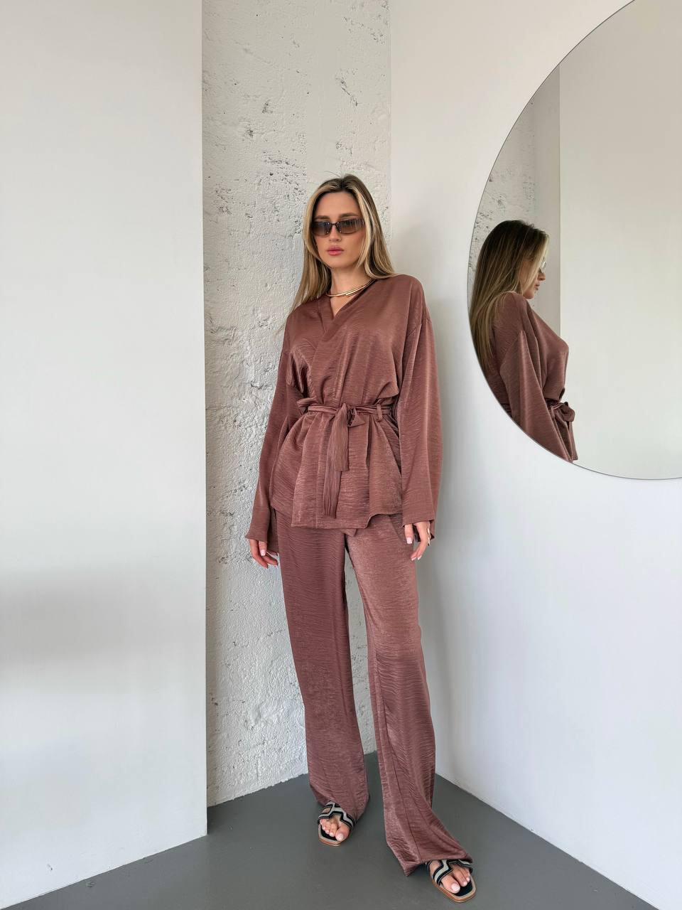 Літній костюм жіночий з шовку