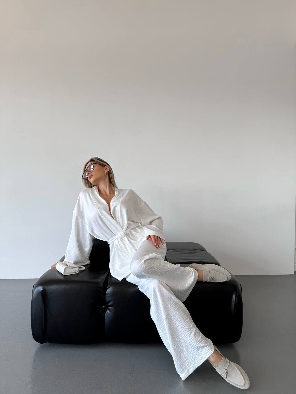 Літній костюм жіночий з шовку