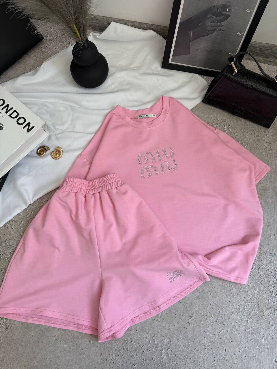 Жіночий костюм на літо шорти з футболкою